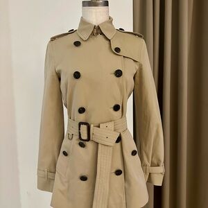 Burberry Trench Coat – The Kensington (UK6 / US4)